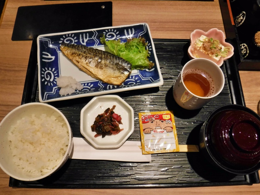 広島駅南口で朝6時20分から朝定食を食べよう「駅膳(えきぜん)」